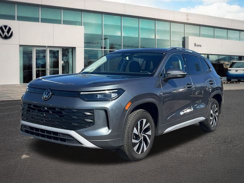 Certified 2026 Volkswagen Tiguan S AWD/4WD image 1