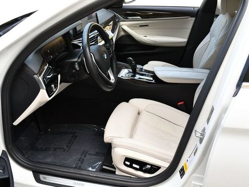 Used 2021 BMW 540i xDrive w/ Premium Package AWD/4WD image 42