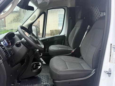 Used 2023 RAM ProMaster 2500 image 14