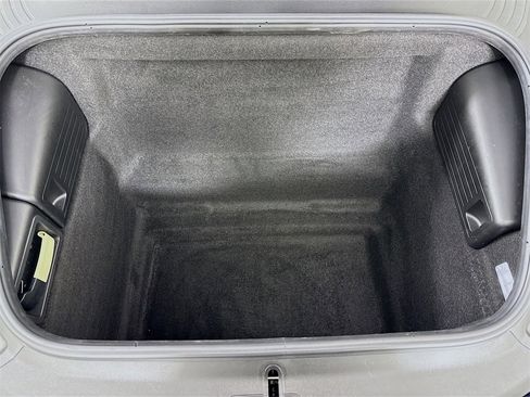 Used 2020 Porsche 718 Cayman GT4 image 28