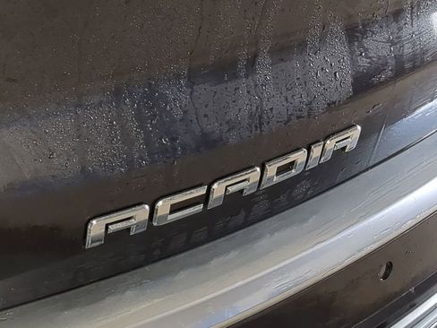 Used 2015 GMC Acadia Denali image 24