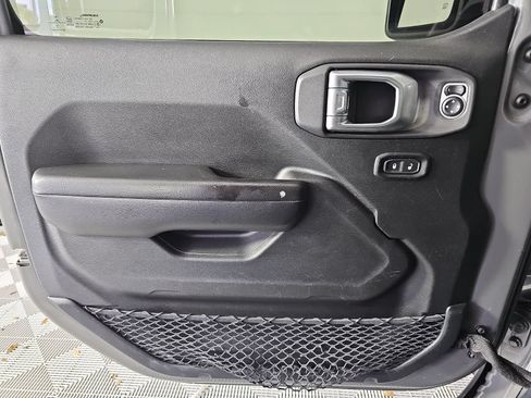 Used 2019 Jeep Wrangler Unlimited Sport AWD/4WD image 22