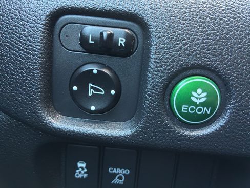Used 2017 Honda Ridgeline RTL-T image 29