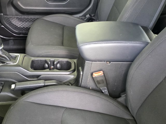 Used 2018 Jeep Wrangler Unlimited Sport S AWD/4WD image 8