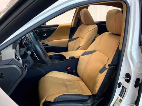 Used 2024 Lexus ES 350 Ultra Luxury image 7