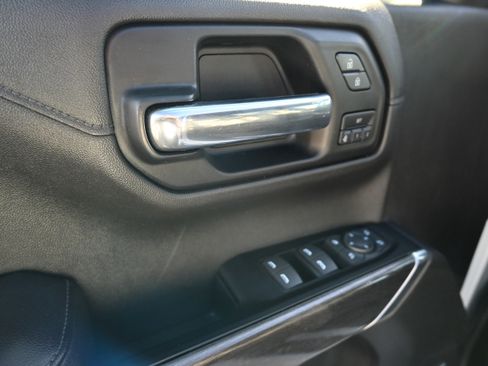 Used 2019 Chevrolet Silverado 1500 LTZ w/ LTZ Convenience Package image 16