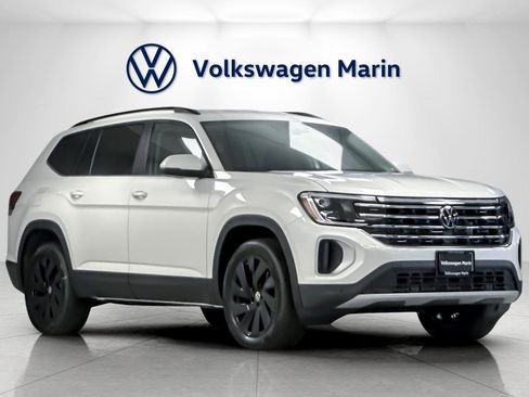 New 2026 Volkswagen Atlas SE image 7