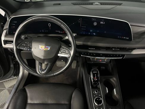 Used 2024 Cadillac XT4 Premium Luxury AWD/4WD image 11
