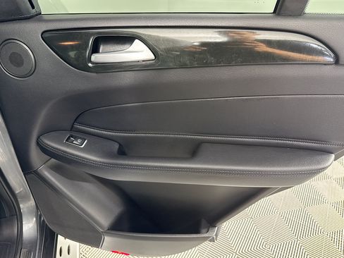 Used 2017 Mercedes-Benz GLE 350 image 25