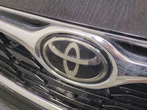 Used 2021 Toyota Highlander Platinum image 13