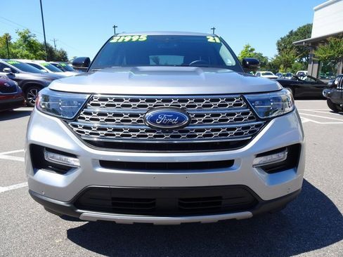 Used 2021 Ford Explorer Limited w/ Equipment Group 301A image 9