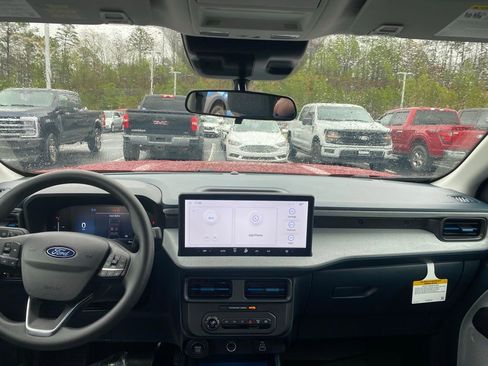 New 2026 Ford Maverick XLT image 24