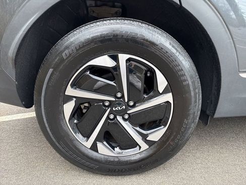 Used 2023 Kia Sportage LX image 29
