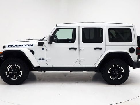 Used 2024 Jeep Wrangler Unlimited Rubicon 4xe image 5