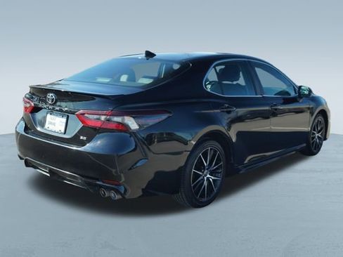 Used 2024 Toyota Camry SE image 8