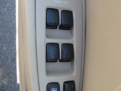 Used 2004 Lexus ES 330 FWD image 22