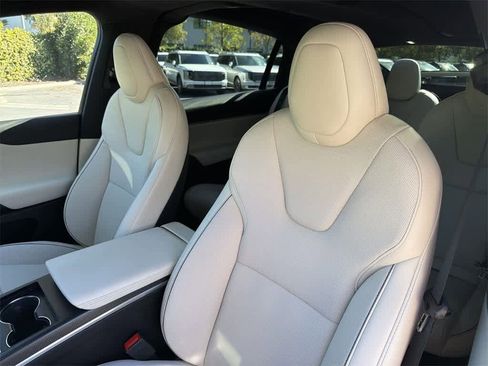 Used 2023 Tesla Model X Plaid image 25