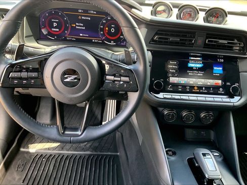 Used 2024 Nissan Z Performance w/ Floor Mat Package RWD image 16