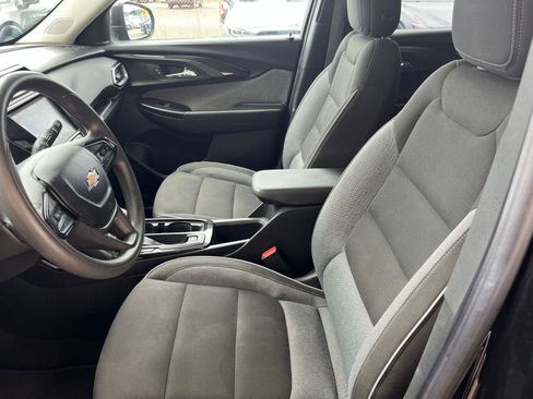 Used 2023 Chevrolet TrailBlazer LT w/ Convenience Package image 27