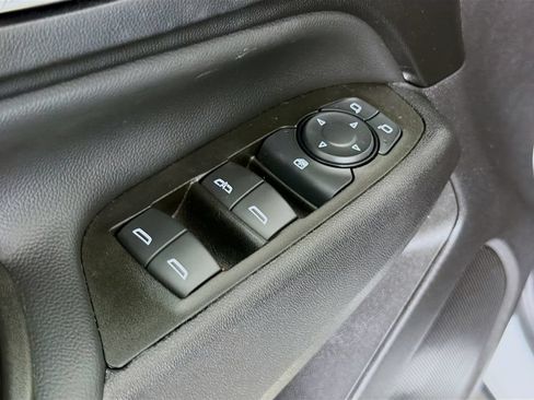 Used 2024 Chevrolet Equinox LT w/ Driver Convenience Package AWD/4WD image 21