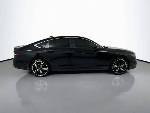 Used 2025 Honda Accord Sport image 8