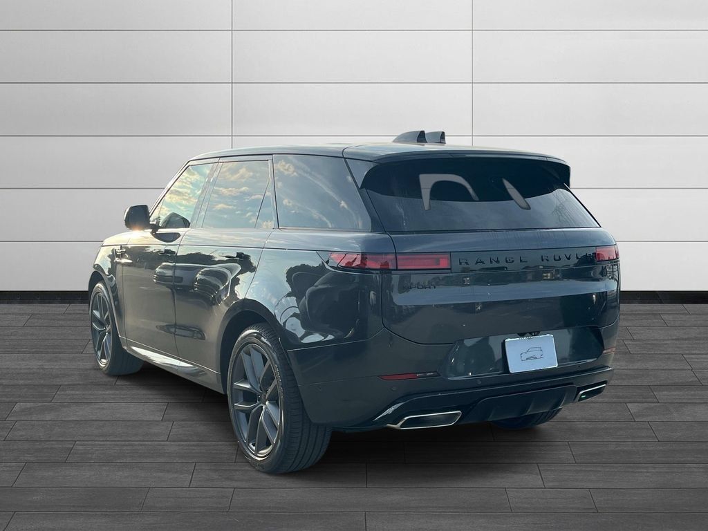 New 2026 Land Rover Range Rover Sport Dynamic SE AWD/4WD image 3