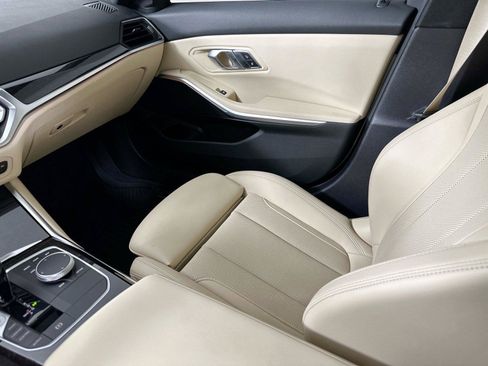 Used 2022 BMW 330i Sedan w/ Driving Assistance Package RWD image 23