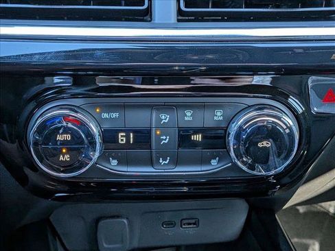 New 2026 Chevrolet Trax RS image 13