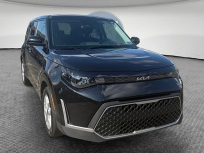Used 2025 Kia Soul LX w/ LX Technology Package