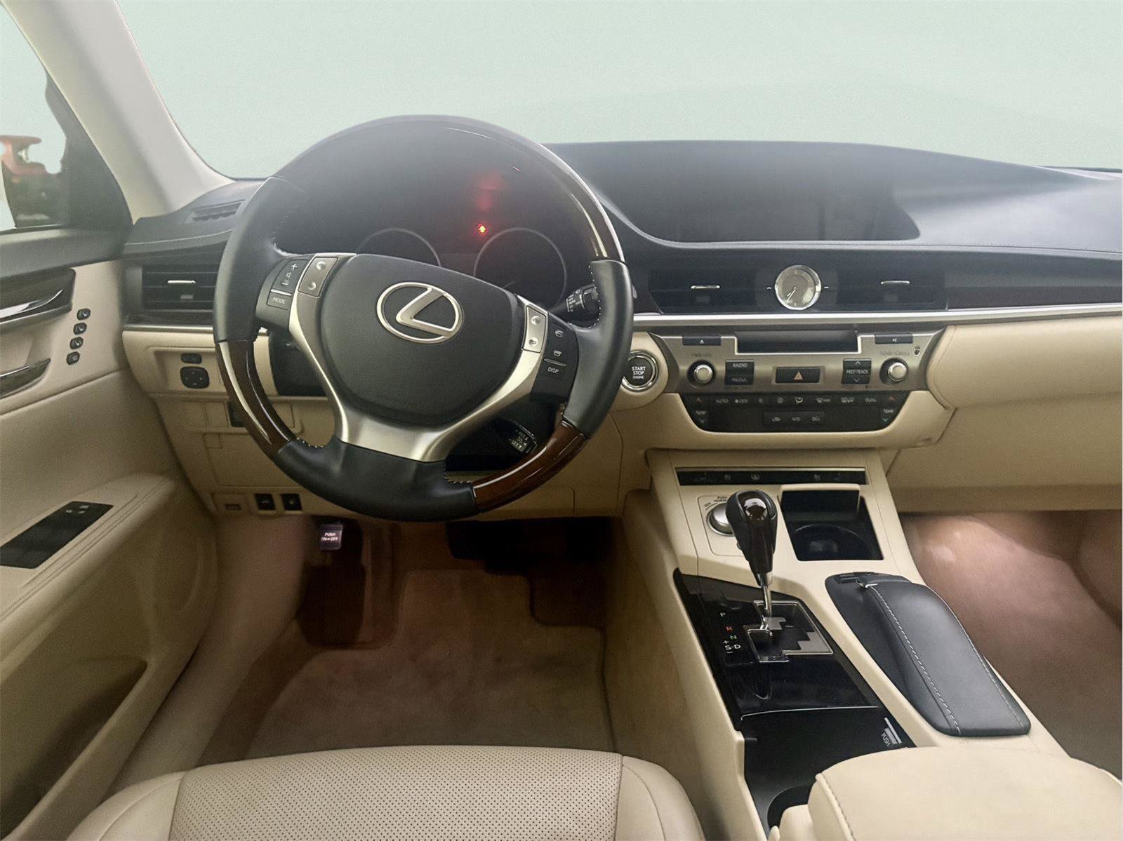 Used 2013 Lexus ES 350 w/ Luxury Pkg FWD image 11