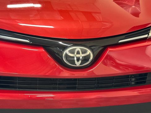 Used 2017 Toyota RAV4 XLE w/ All Weather Liner Package image 39