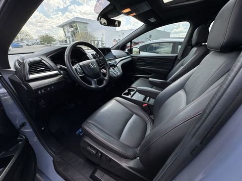 Used 2025 Honda Odyssey Sport-L image 10