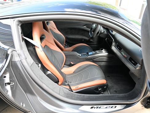 Used 2023 Maserati MC20 Coupe RWD image 43
