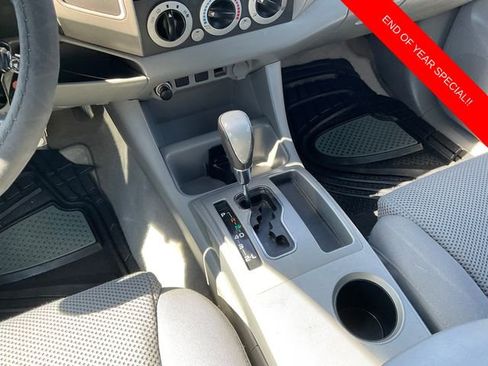 Used 2010 Toyota Tacoma PreRunner image 16