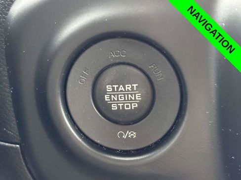 Used 2020 Jeep Gladiator Overland image 18