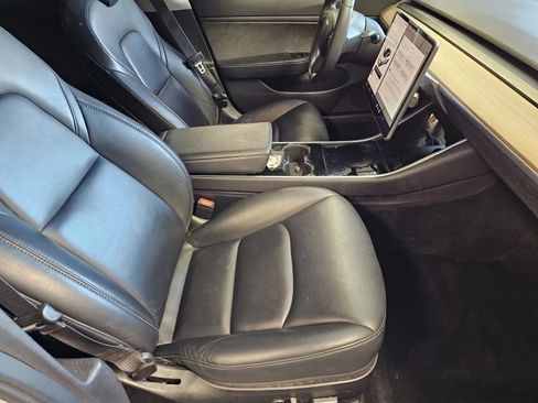 Used 2019 Tesla Model 3 Standard Range Plus RWD image 7