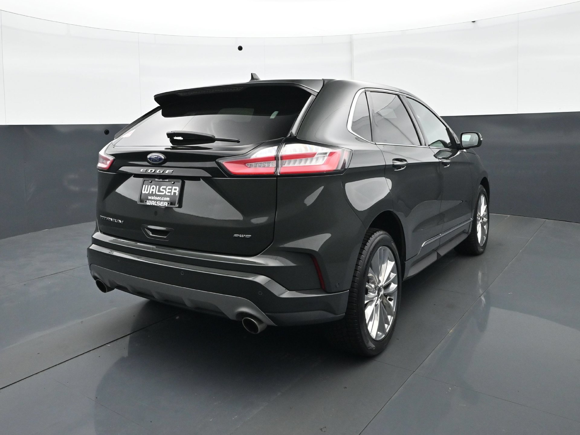 Used 2022 Ford Edge Titanium w/ Equipment Group 301A AWD/4WD image 6