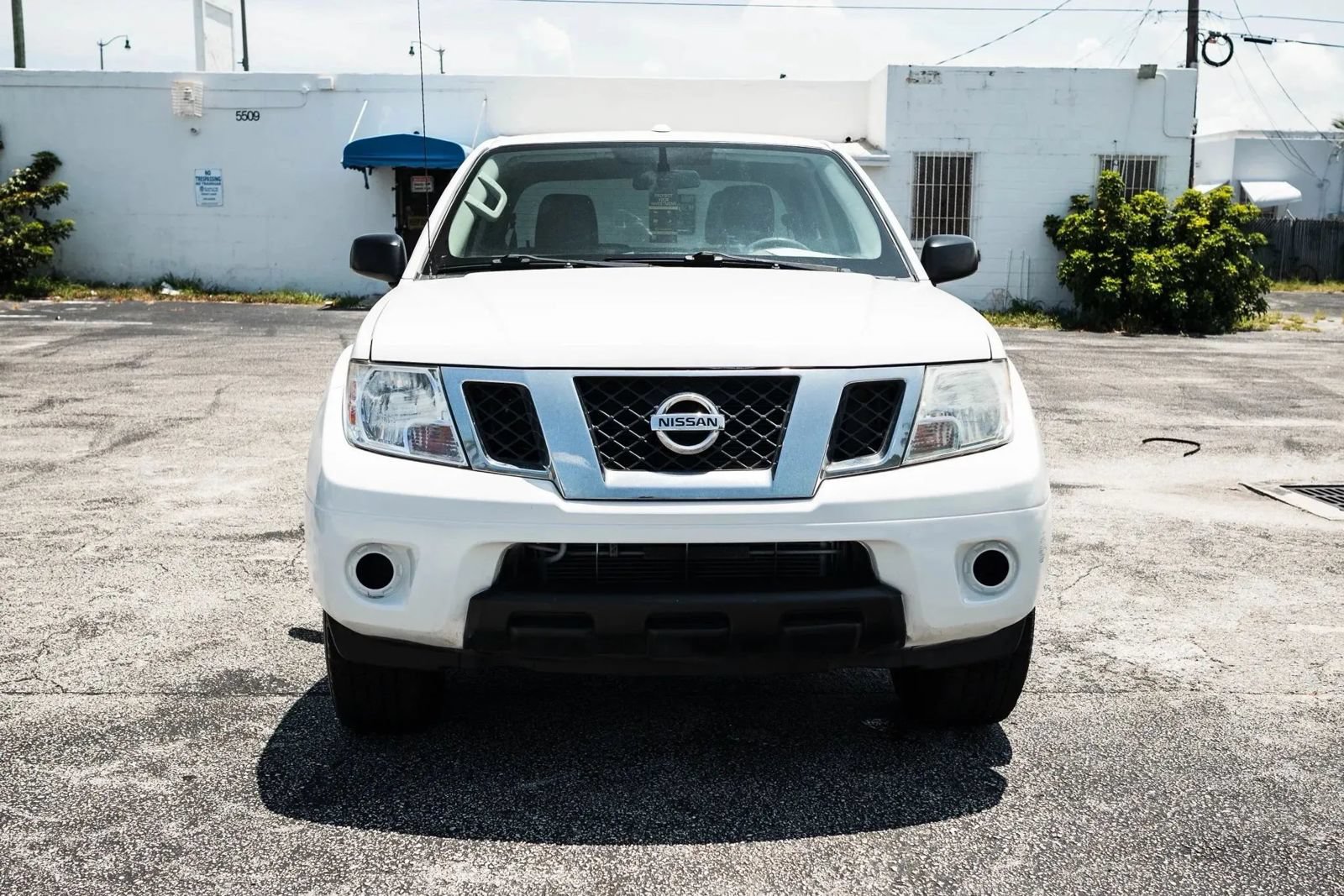 Used 2018 Nissan Frontier SV RWD image 3