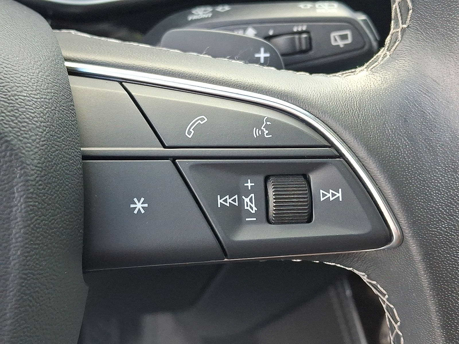 Used 2023 Audi Q8 Premium Plus AWD/4WD image 24