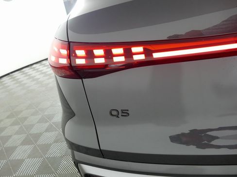 New 2025 Audi Q5 Premium Plus image 31