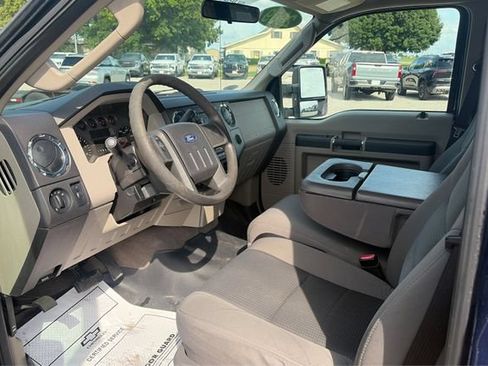 Used 2009 Ford F250 XLT AWD/4WD image 9