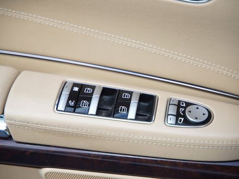 Used 2013 Mercedes-Benz CL 550 4MATIC image 54