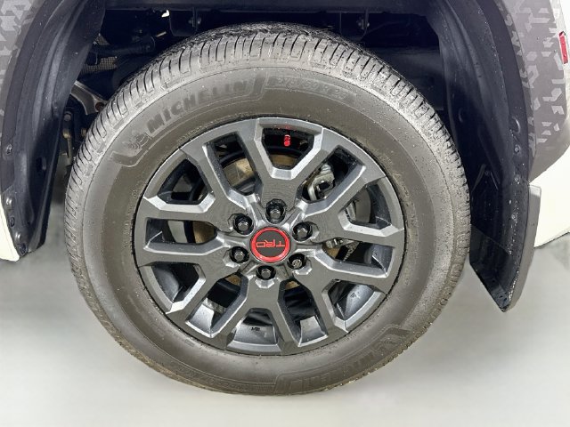 Used 2025 Toyota Tundra Platinum AWD/4WD image 30