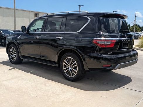 Used 2024 Nissan Armada SL w/ Captain's Chairs Package AWD/4WD image 8