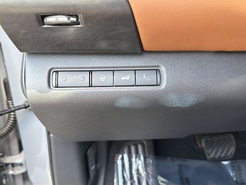 New 2026 Nissan Pathfinder Platinum FWD image 21