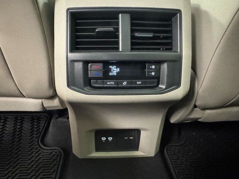 Used 2022 Volkswagen Atlas SE AWD/4WD image 23