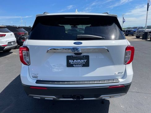 Used 2023 Ford Explorer XLT w/ Equipment Group 202A AWD/4WD image 32