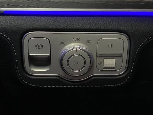 New 2026 Mercedes-Benz GLS 580 4MATIC image 16