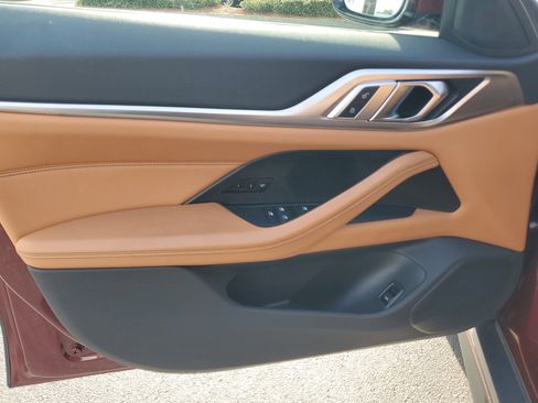 Used 2023 BMW i4 eDrive35 w/ Premium Package image 18