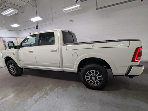 Used 2023 RAM 3500 Limited AWD/4WD image 10